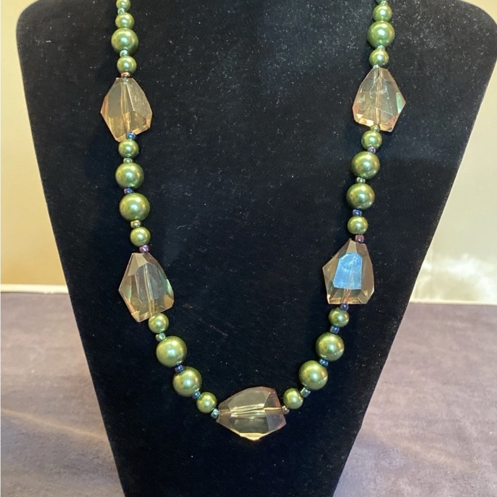 Vintage Green Faux Pearl & Crystal Bead Statement Necklace – Chunky Bold Jewelry